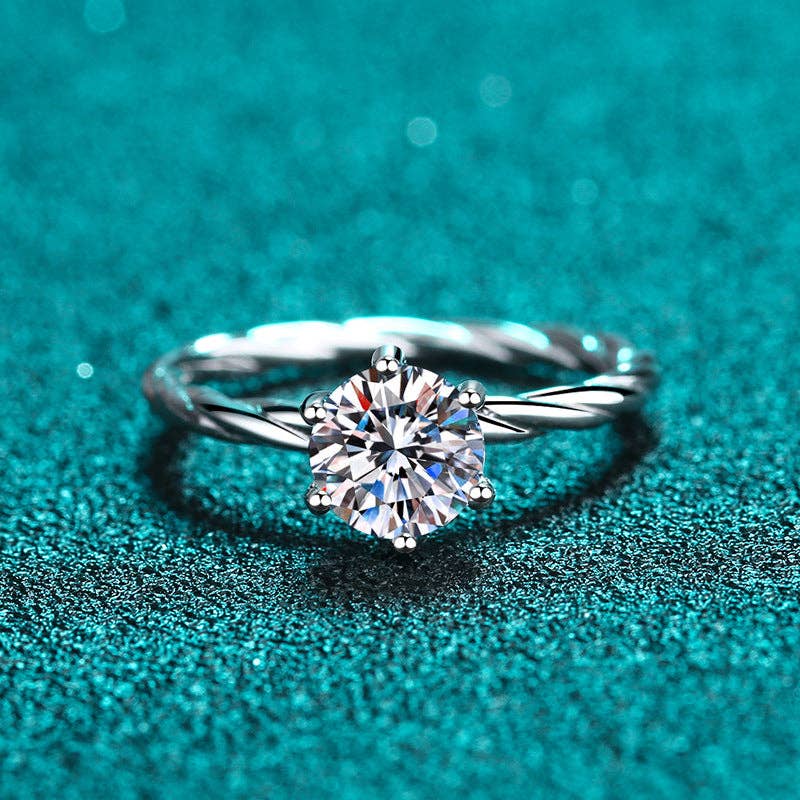 Solitaire Moissanite Engagement Ring in 925 Sterling Silver