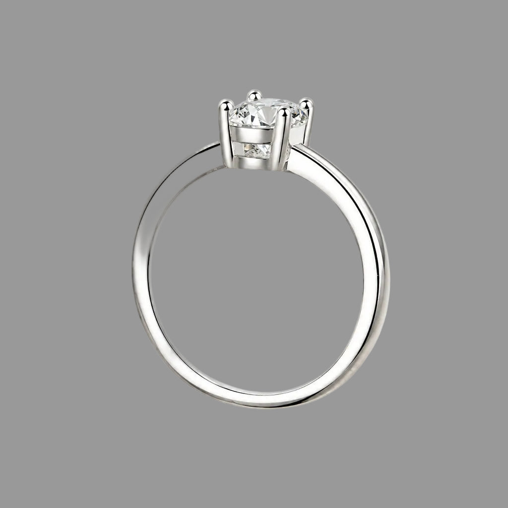 Oval-Cut Moissanite Engagement Ring in 925 Sterling Silver